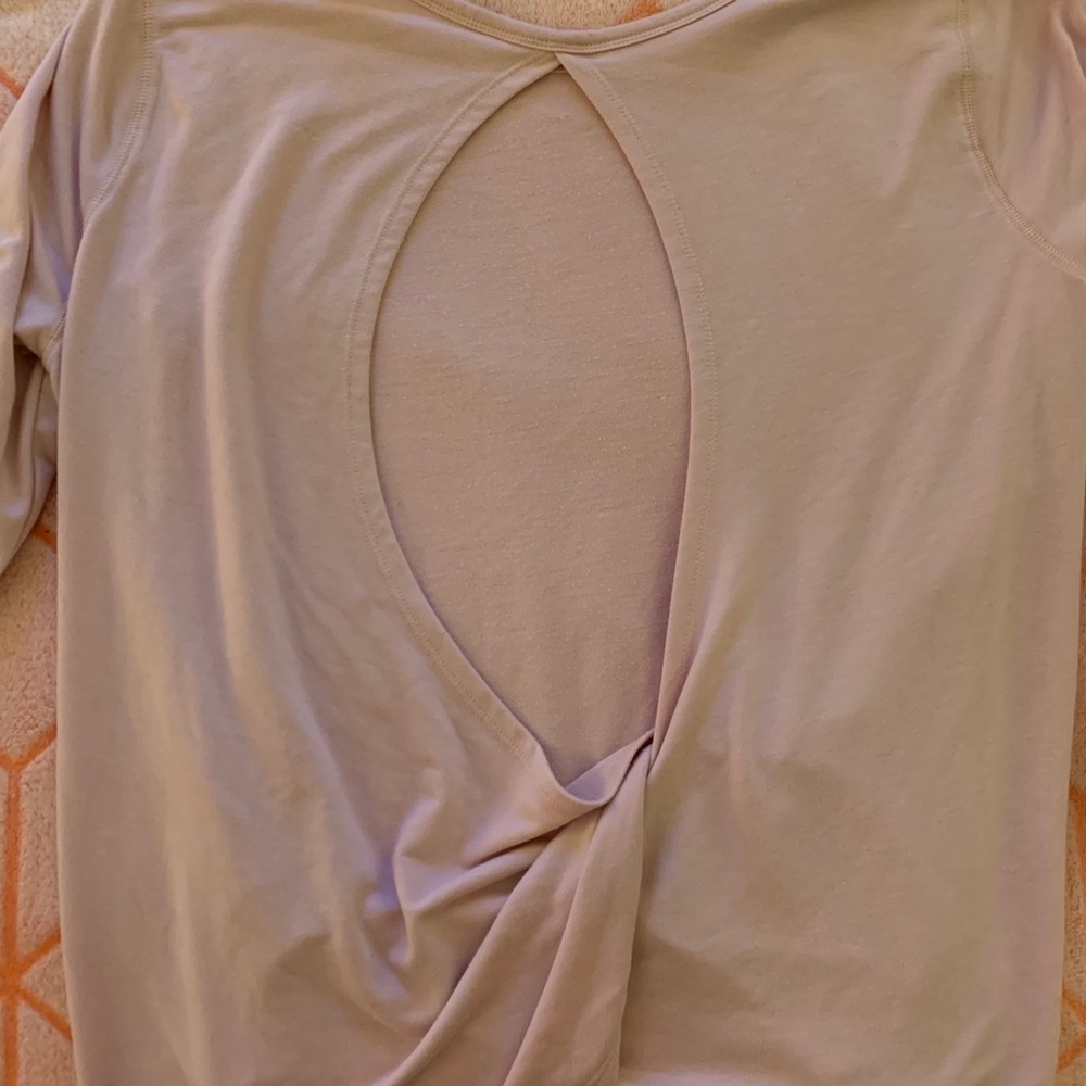 2 athletic tops from old navy & target